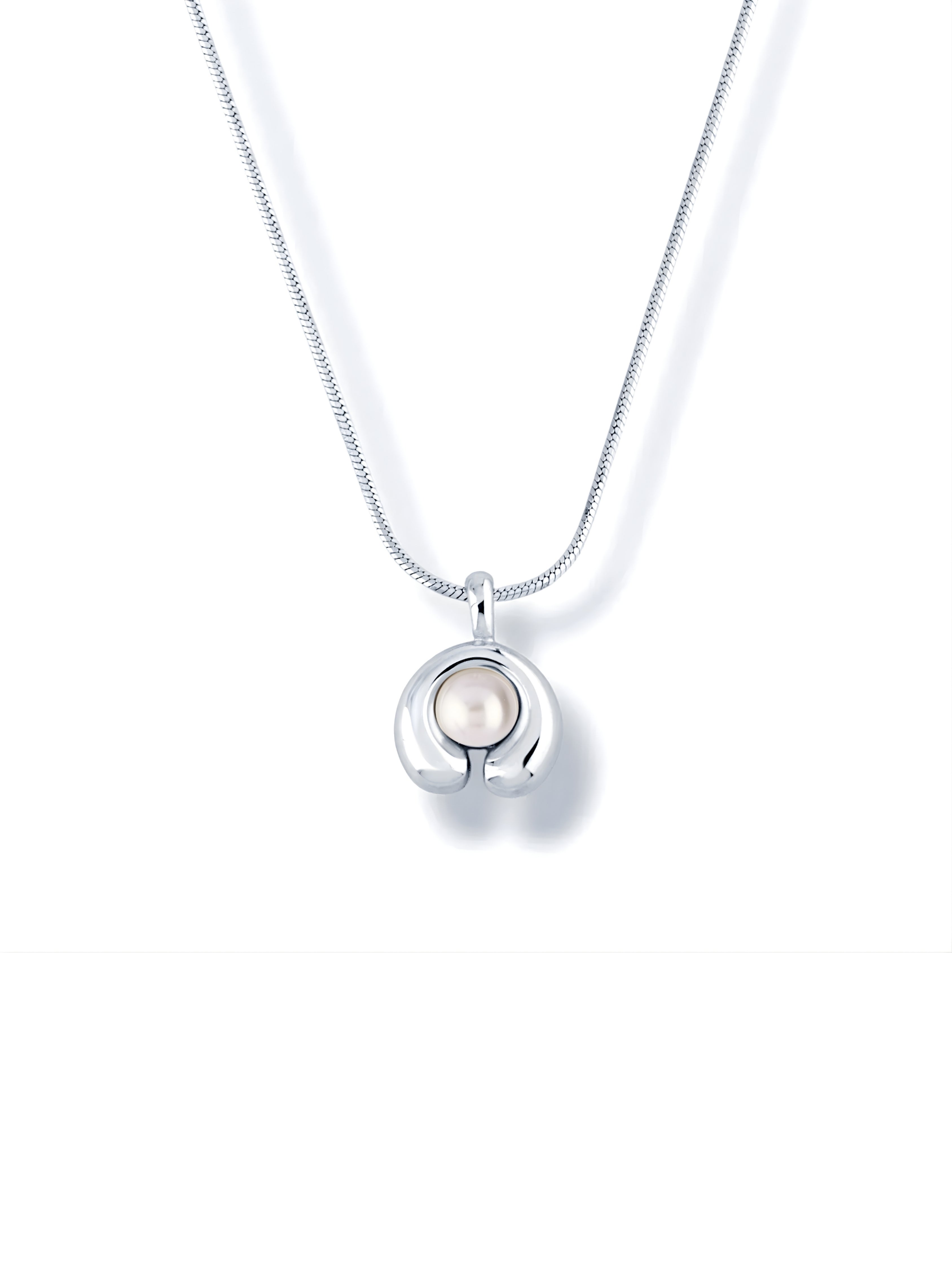 Sleek Chain Necklace