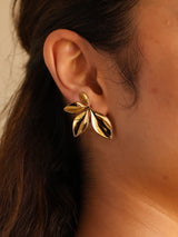 TRIPLE LEAF EARRING