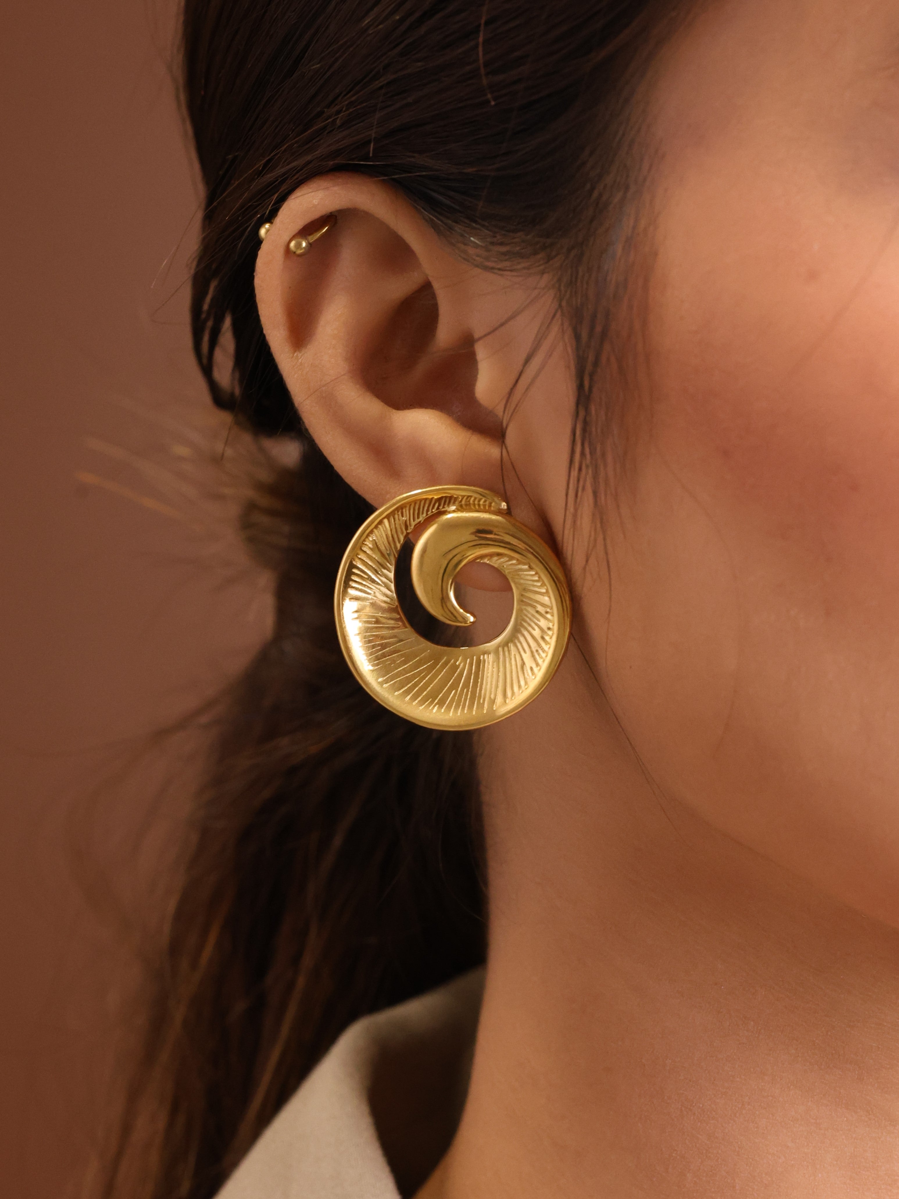 Spiral Studs