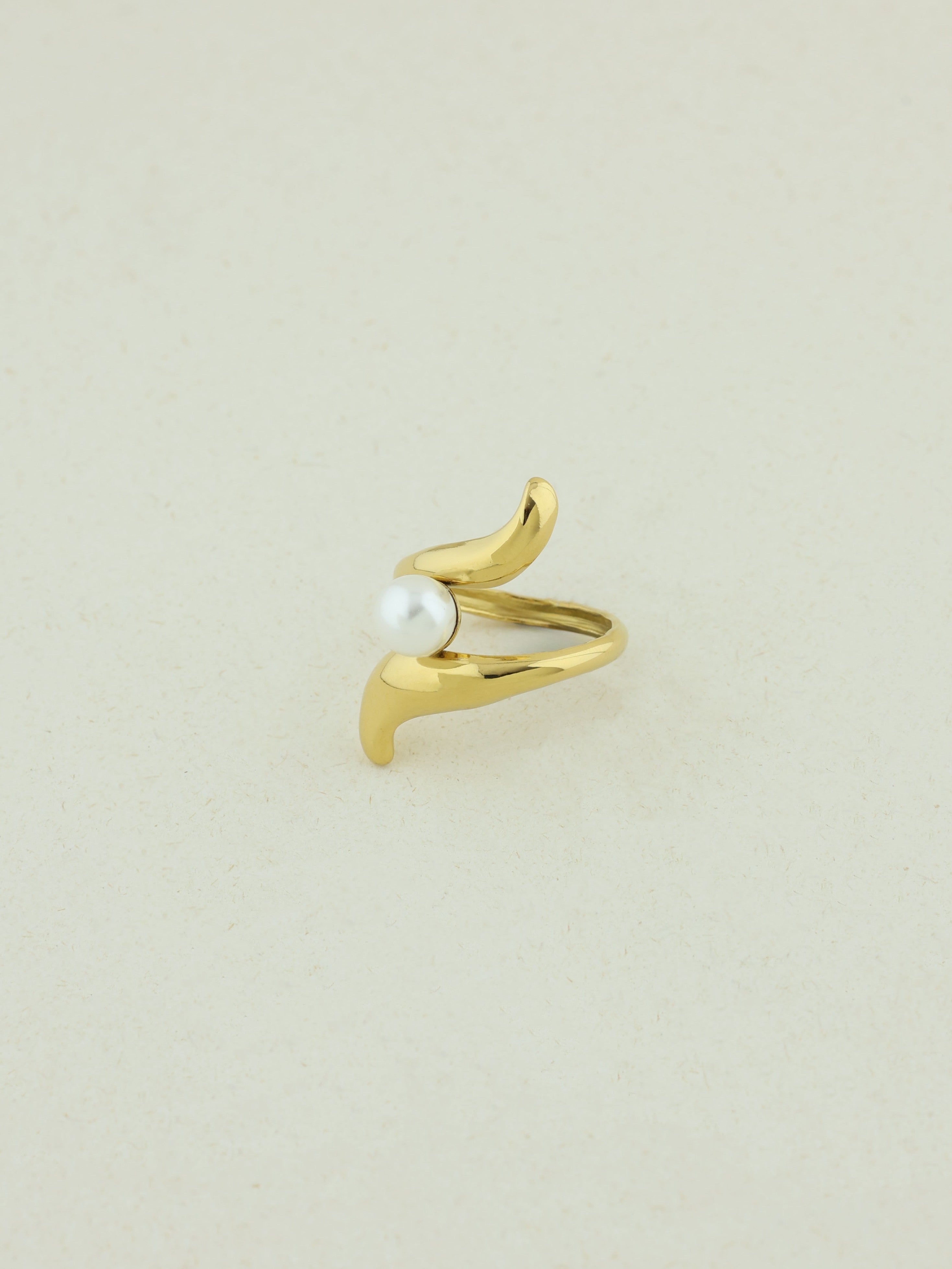Terron Pearl Ring
