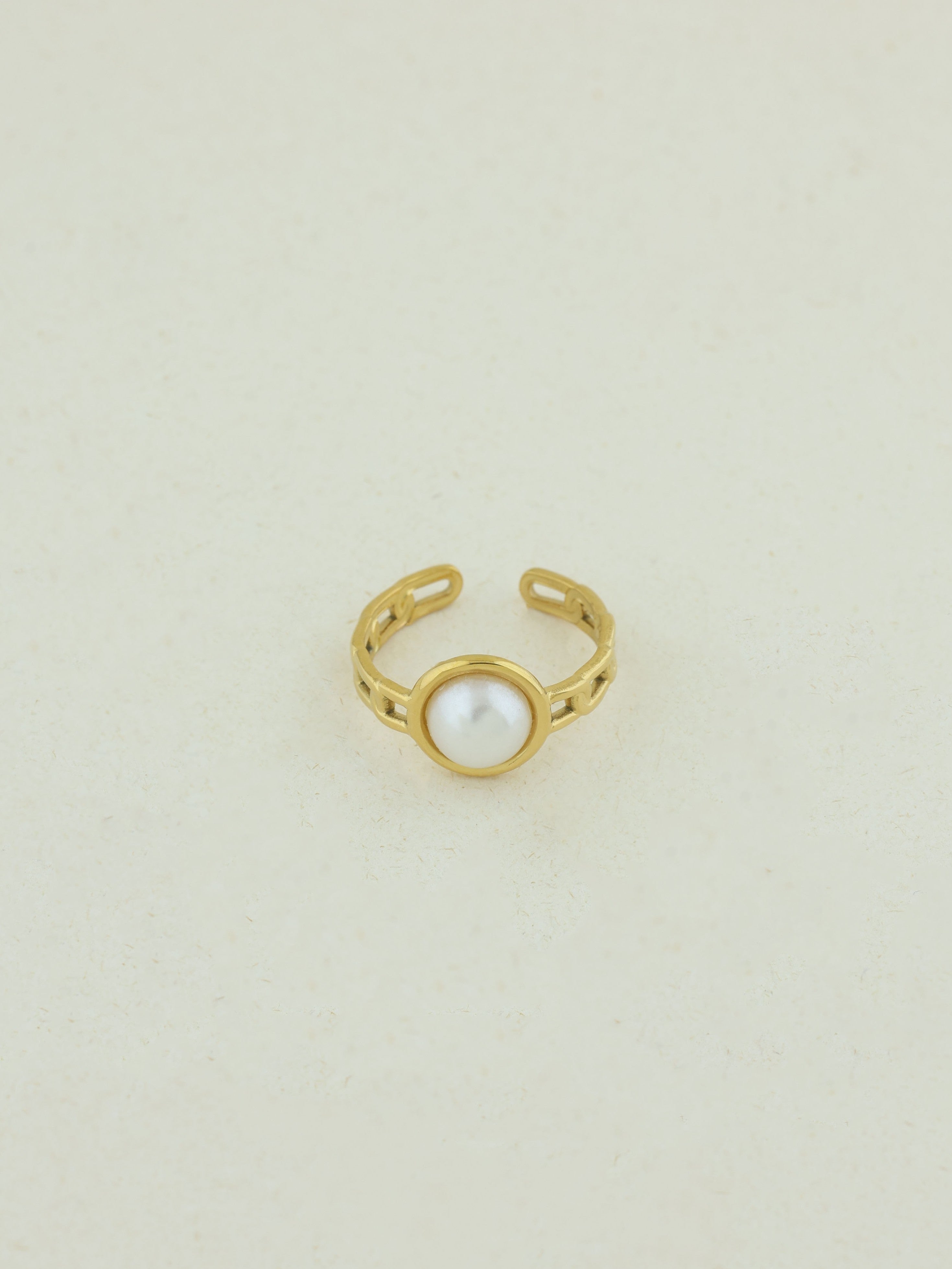 Bridge Band Ring
