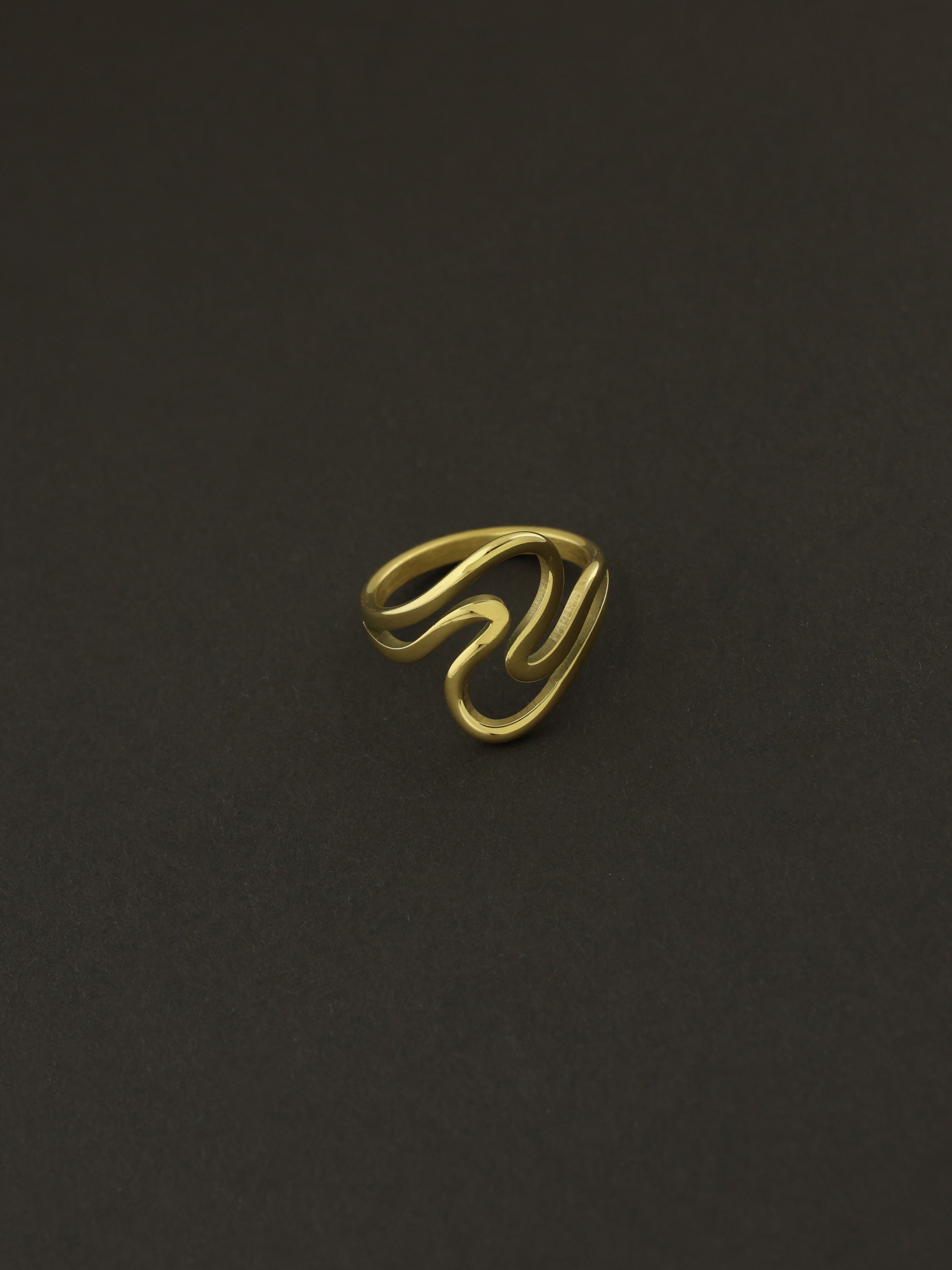 Golden Meander Ring