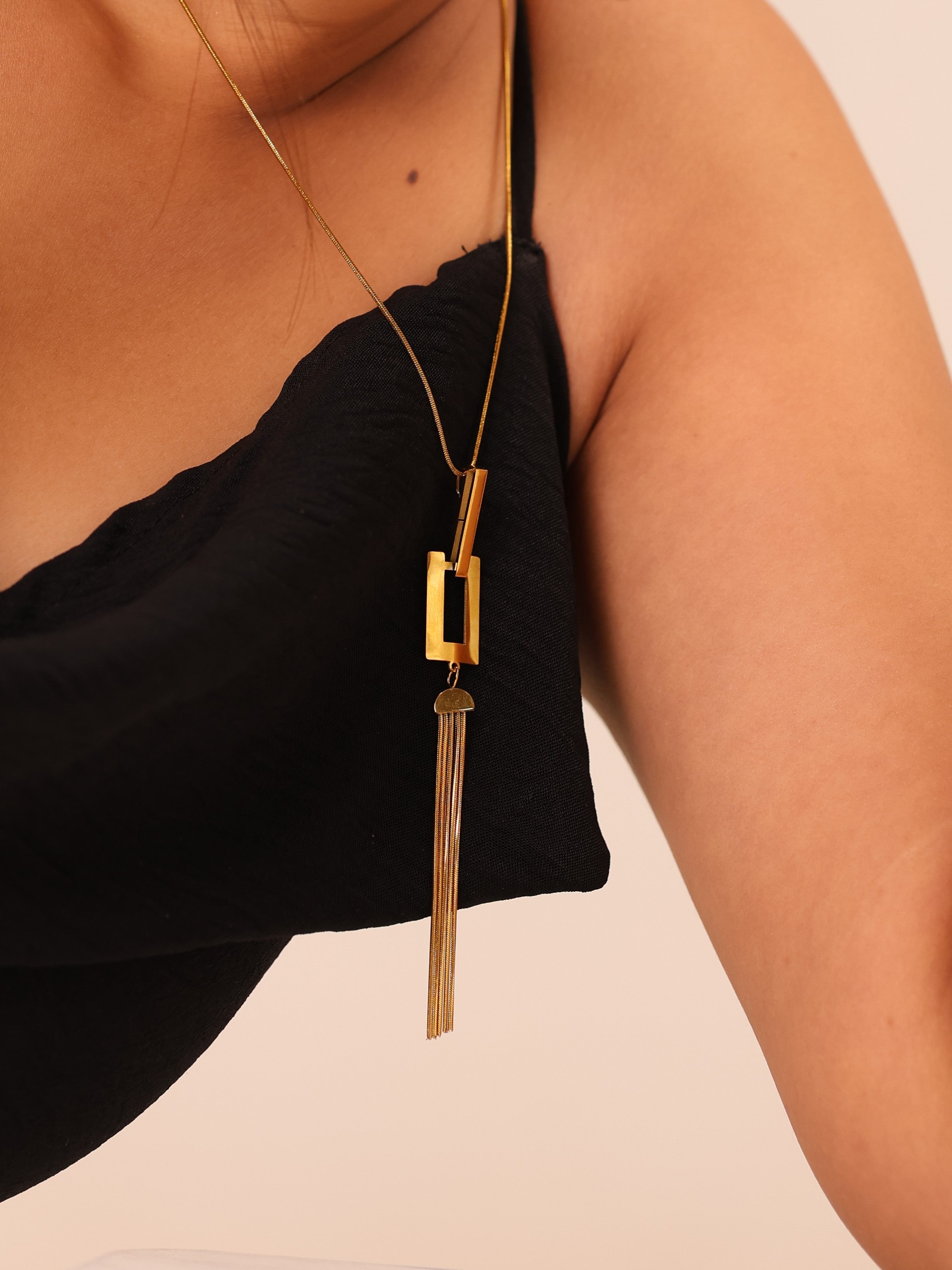 Modern Icon Lariat