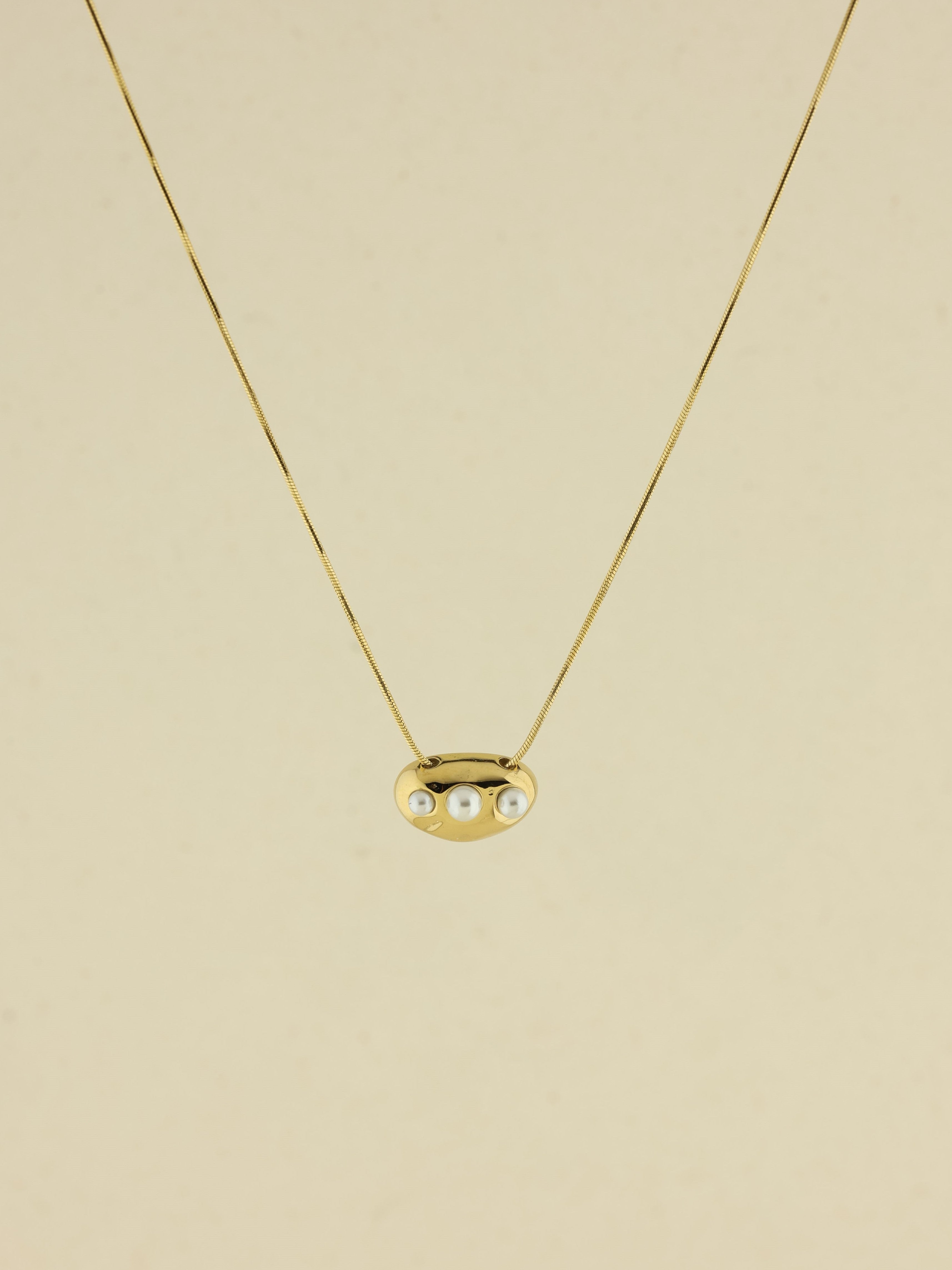 Three Pearl Pendant Necklace