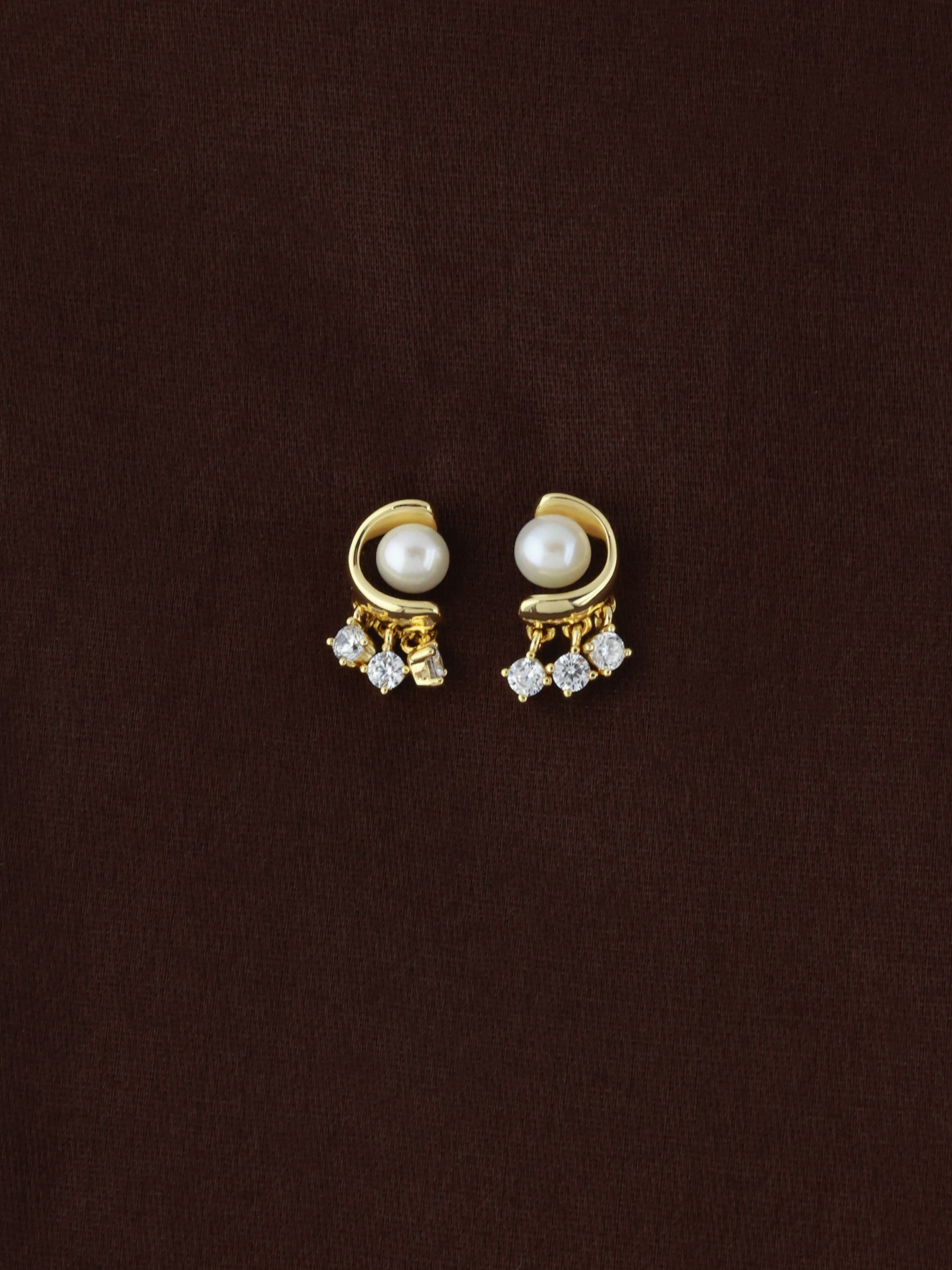 Horizon Pearl Cascade Studs