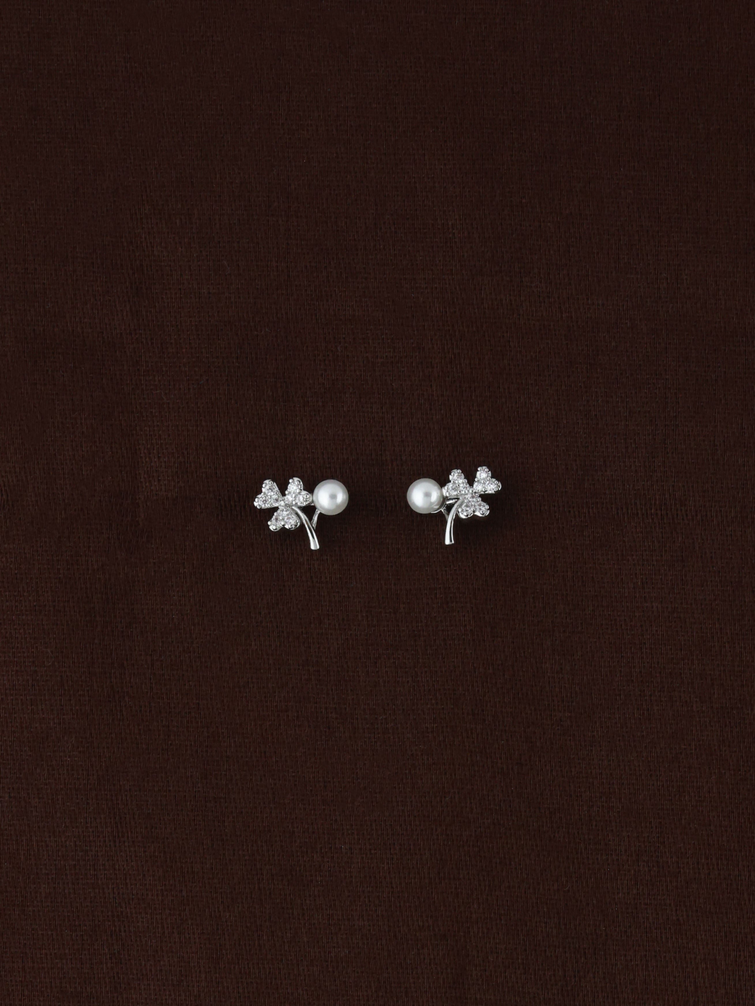 Dewdrop Trefoil Studs