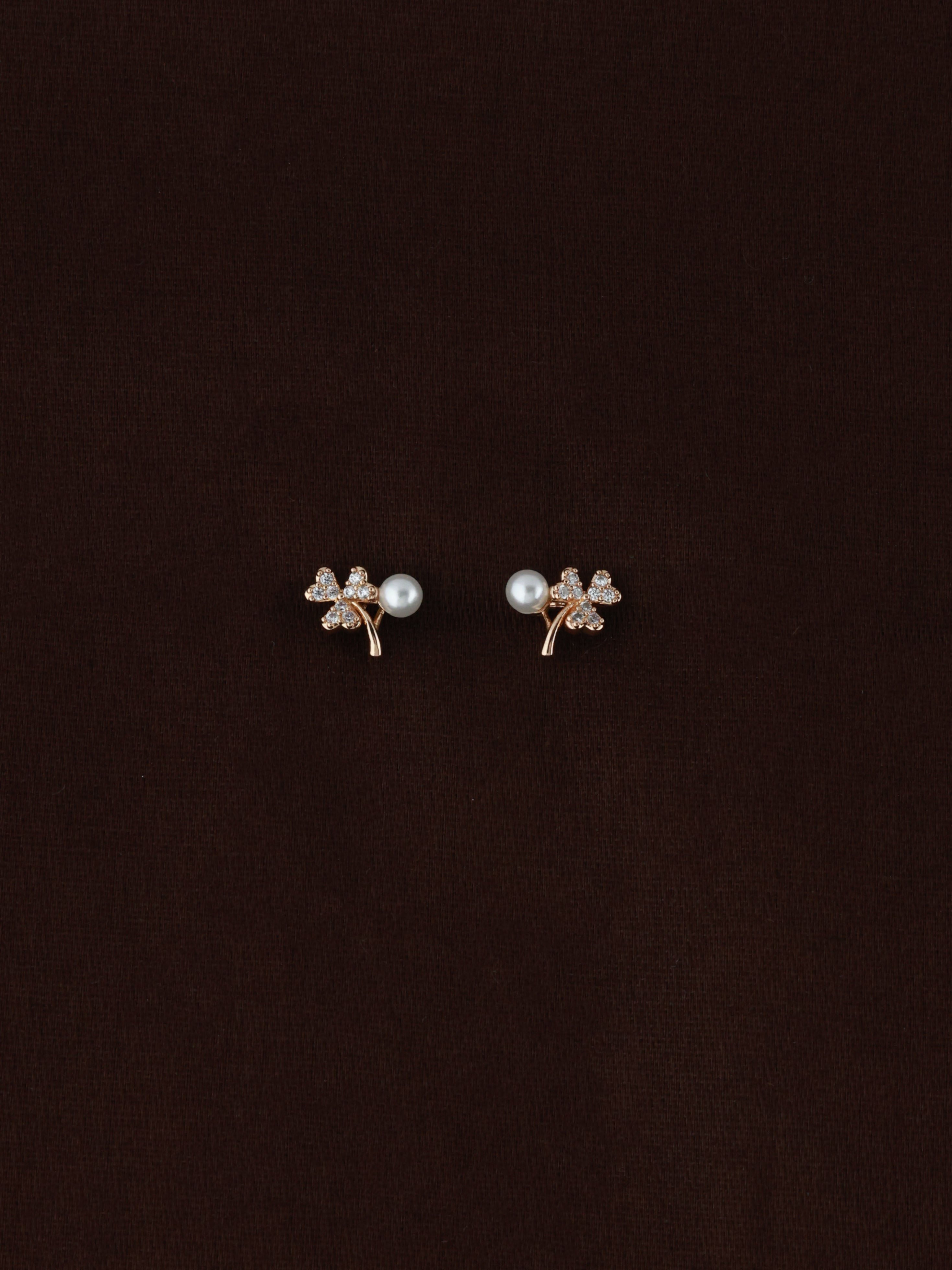 Dewdrop Trefoil Studs