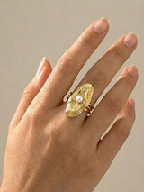 Elegant Gold ICON Ring with a Classic Round Pearl - Doulaat