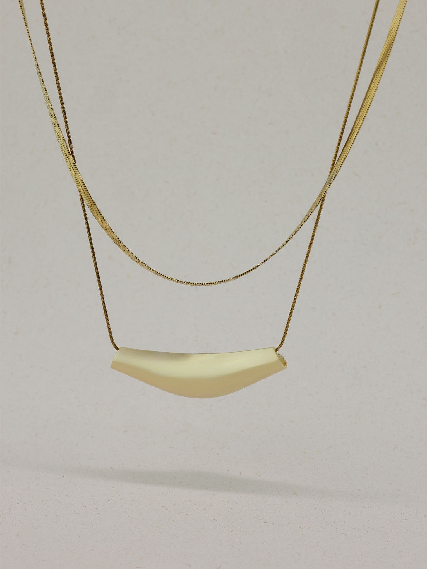 Layered Elongated Pendant Necklace
