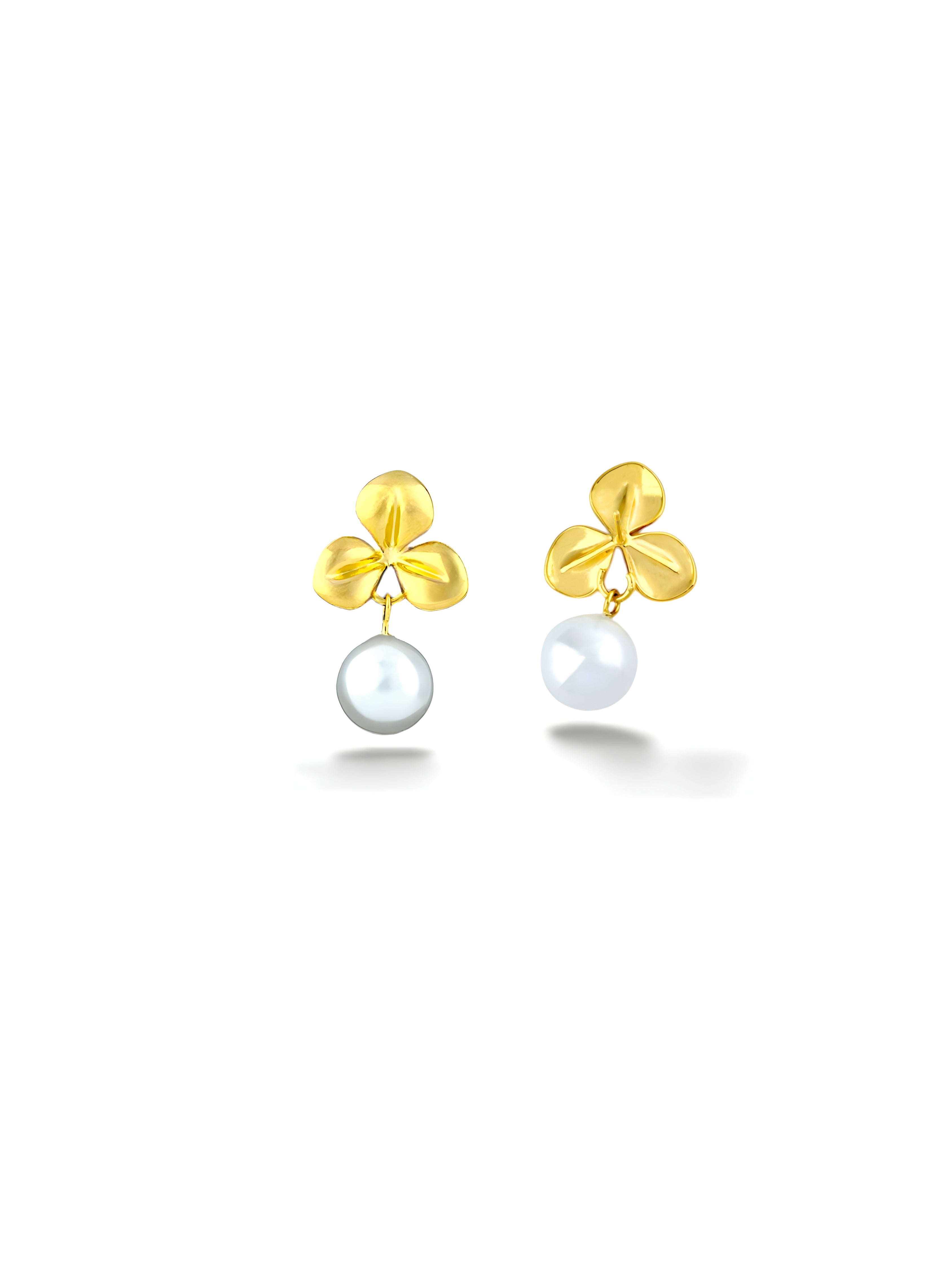 Clover Pearl Drops Earring