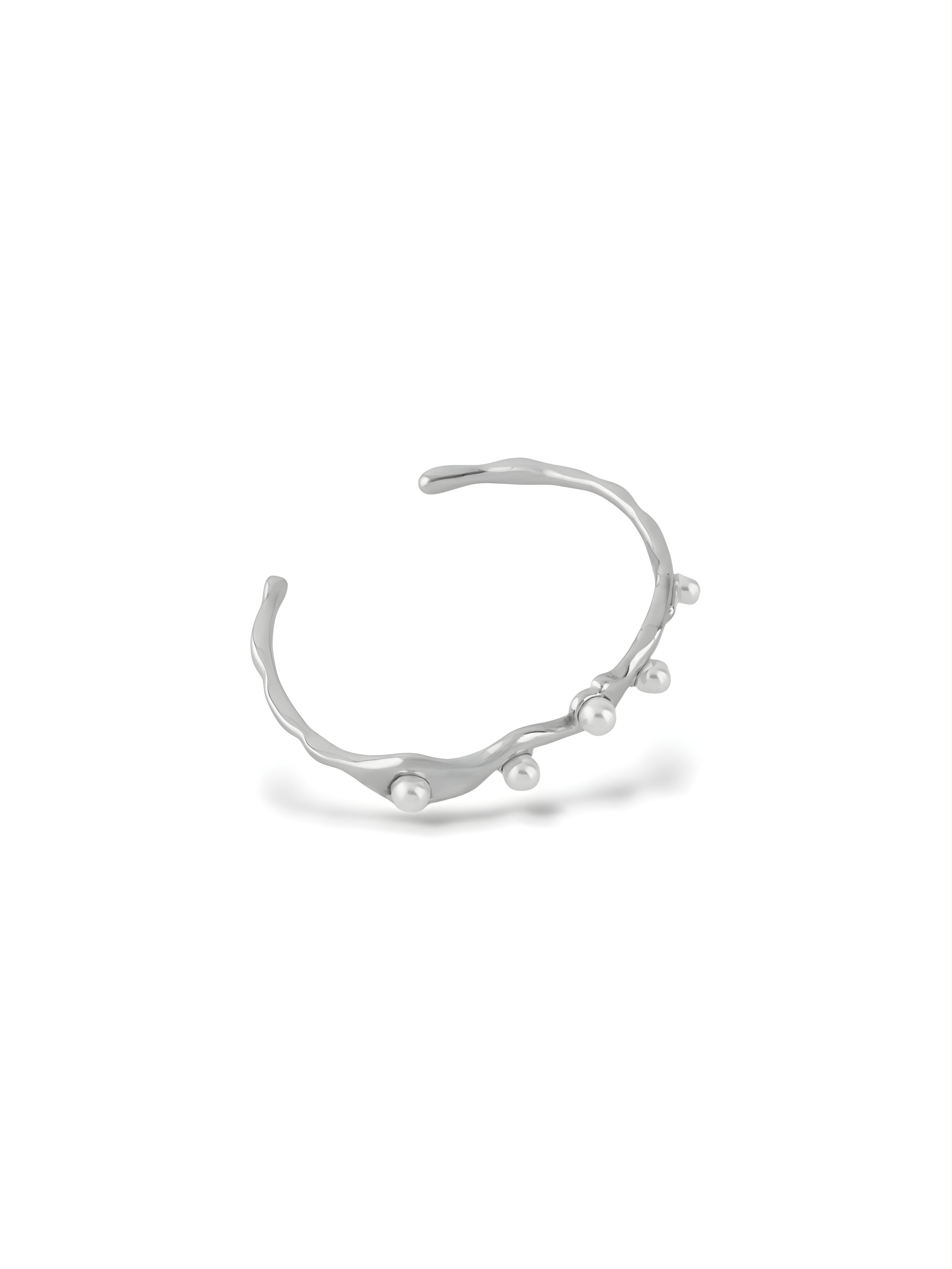 Sleek Pearl Bangle