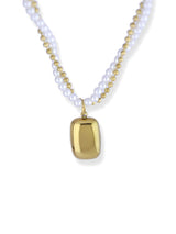 Elegant Gold Layered Chain Necklace with Shiny Pearl