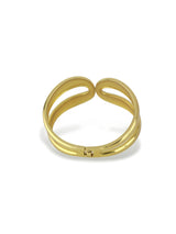 Modern Gold Serene Bangle for a Stylish Look