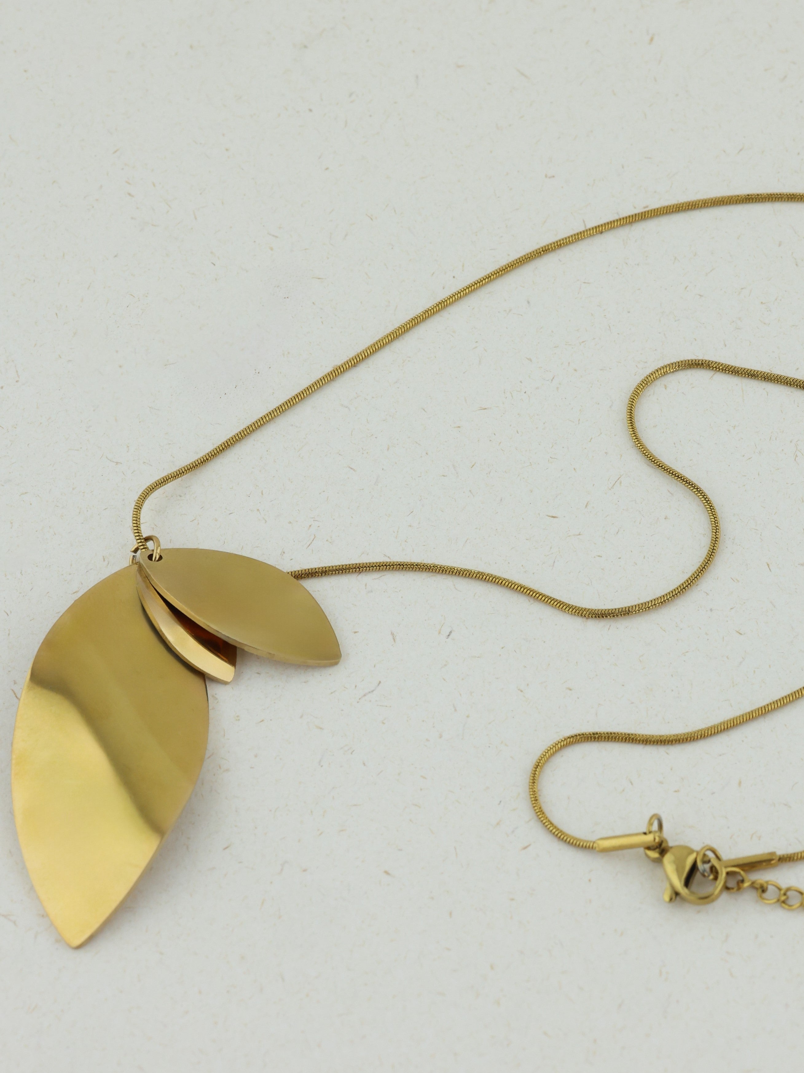 Petal Layered Pendant
