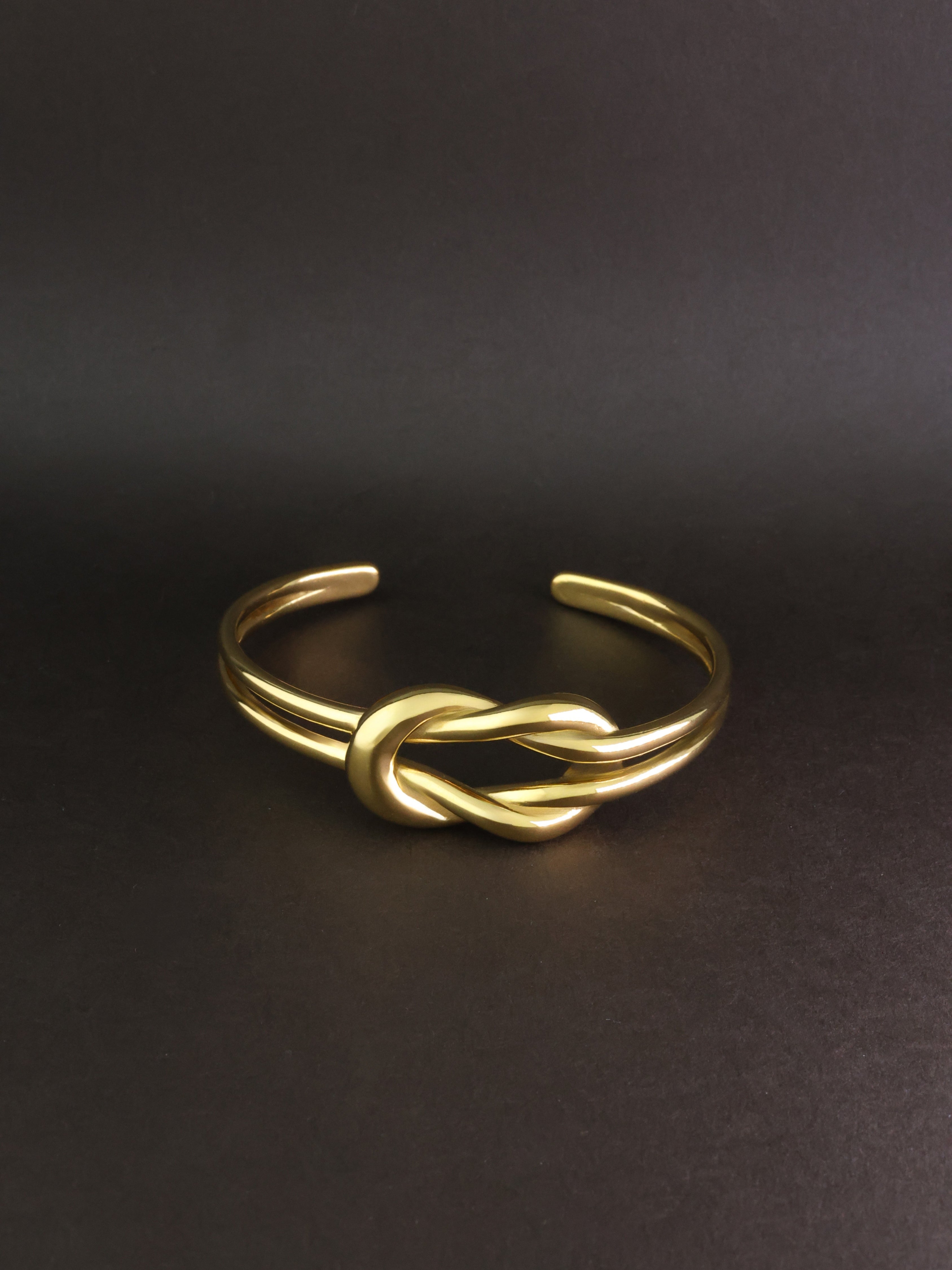Zenith Twist Statement Bangle