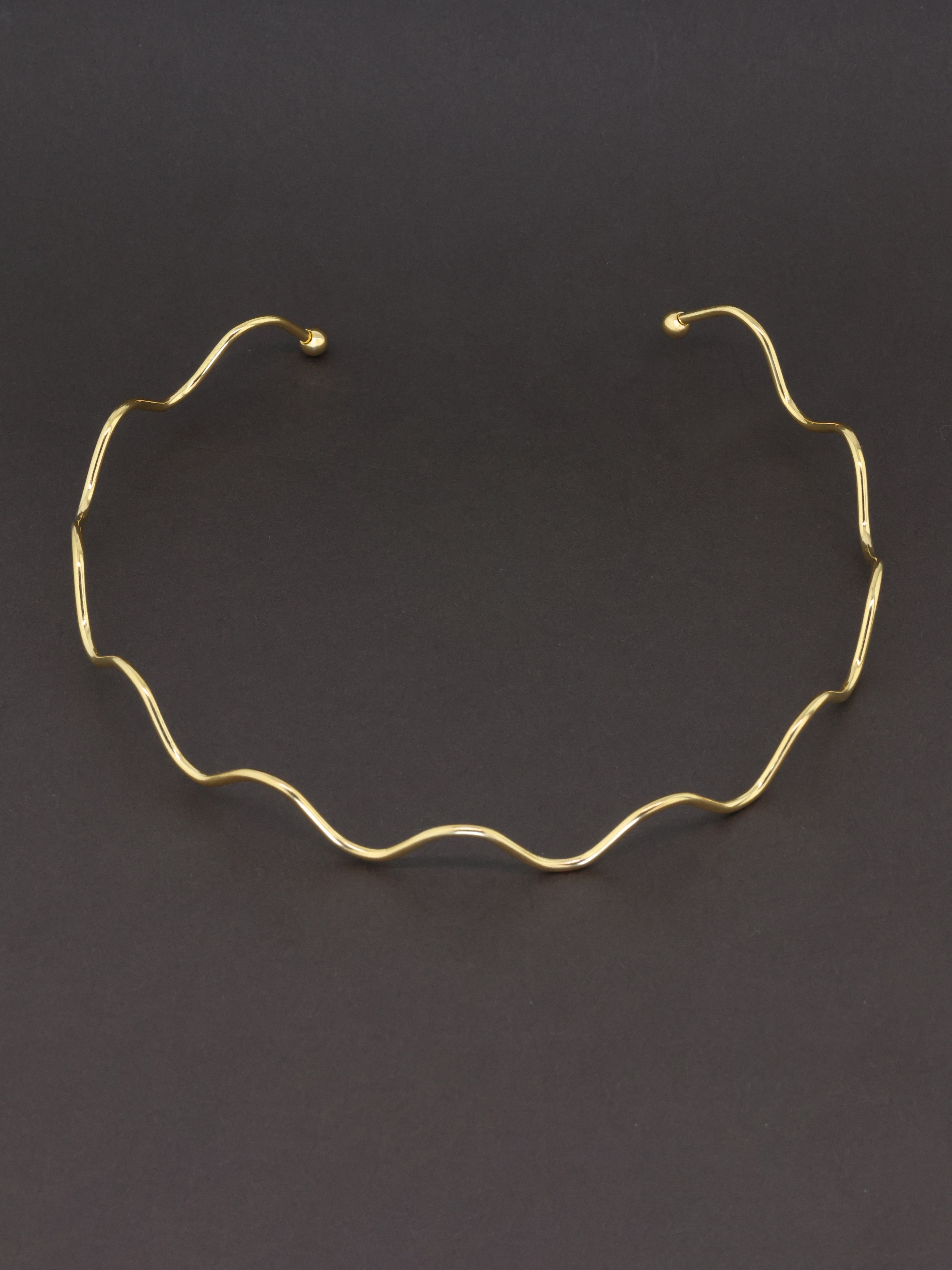 Wavy Iceband Choker