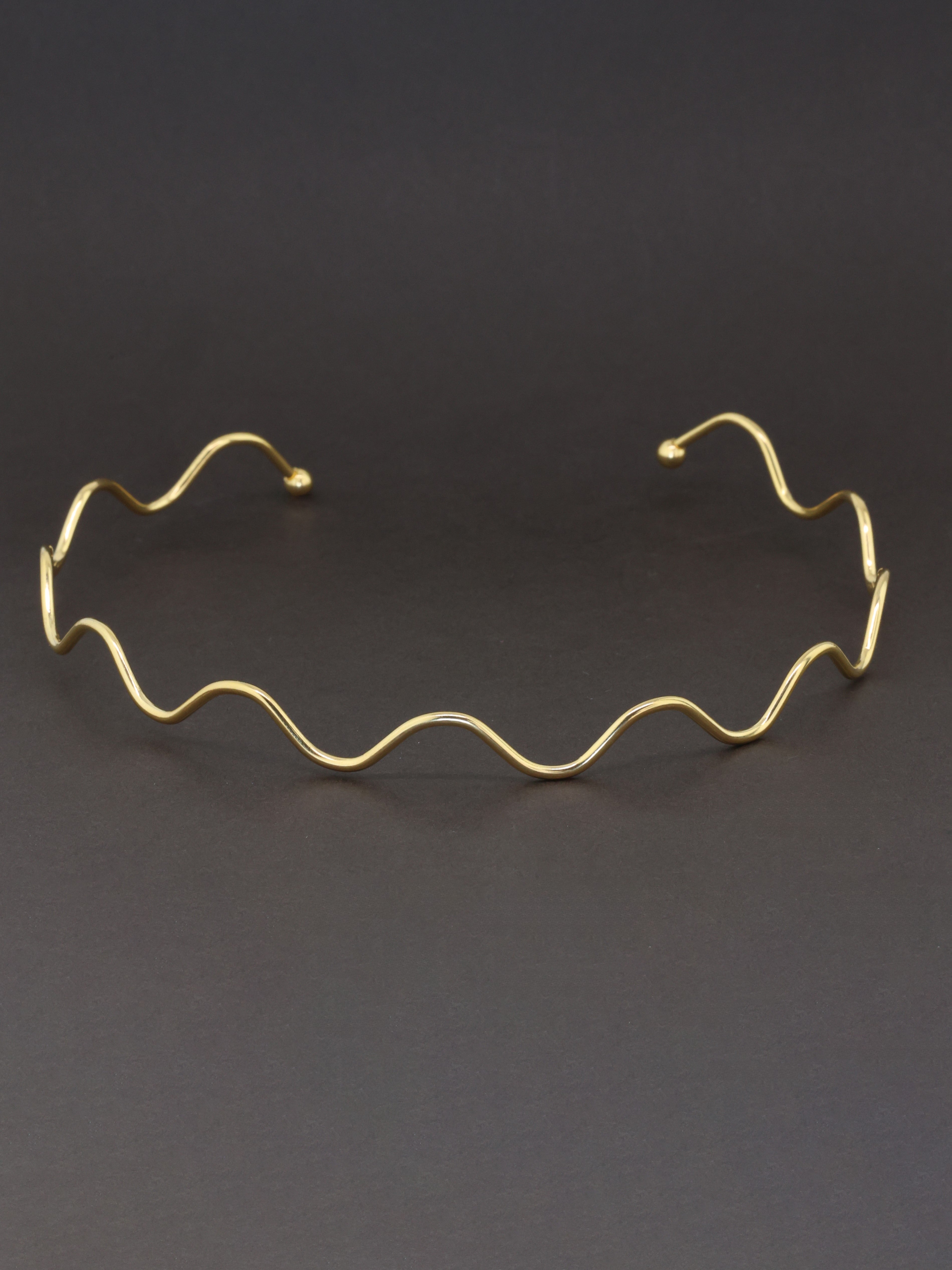 Wavy Iceband Choker