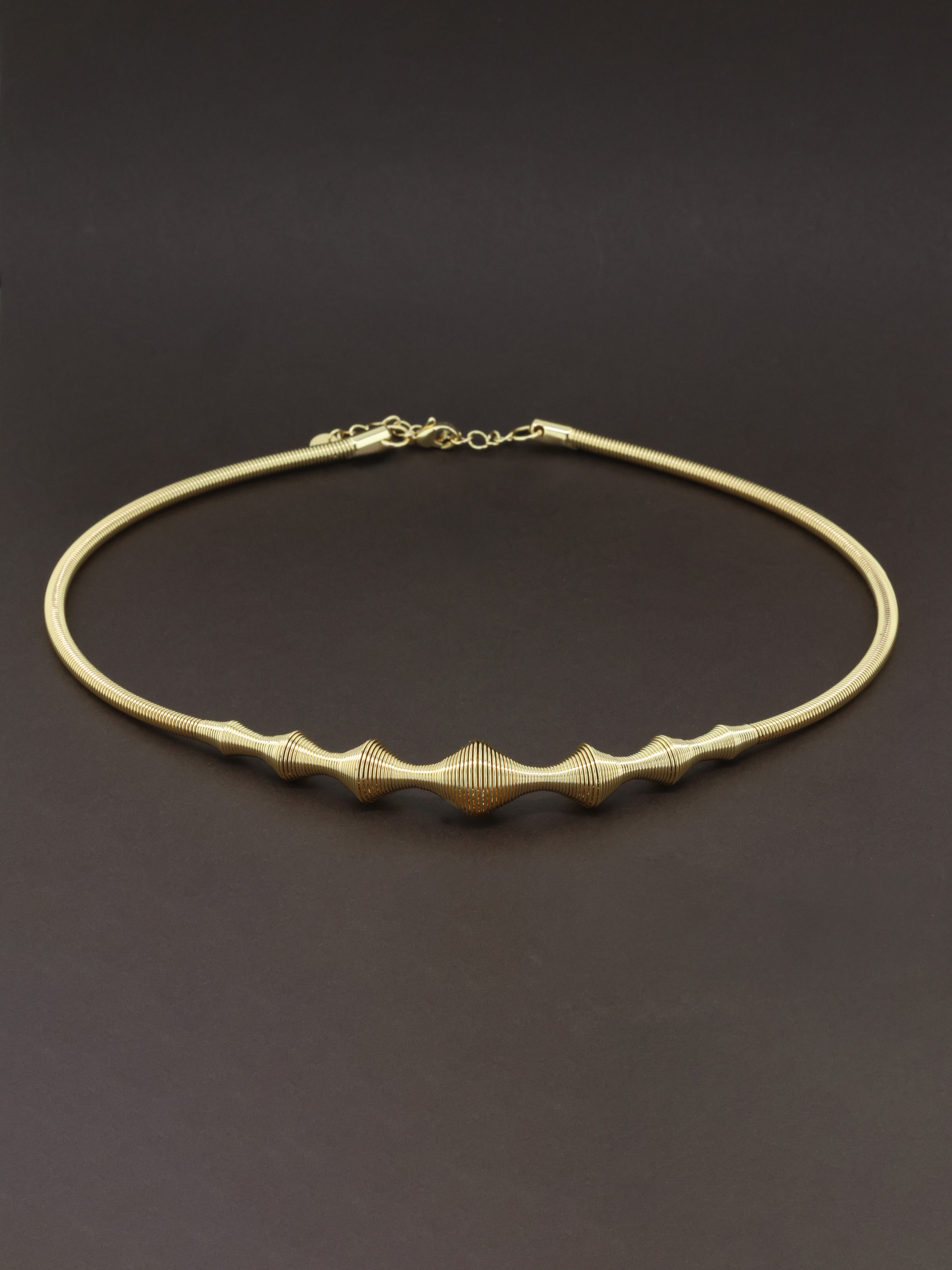 Undulating Ribbed Choker