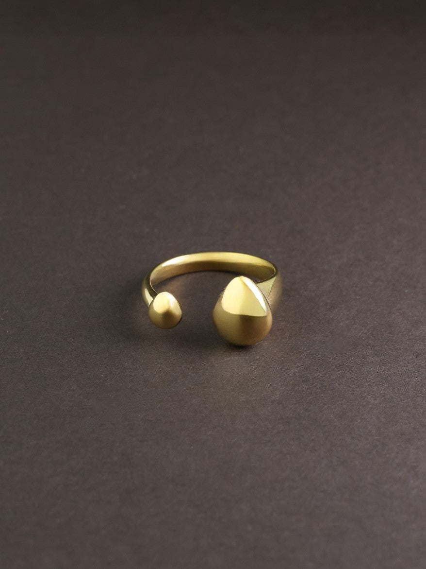 Soft Arc Open Ring