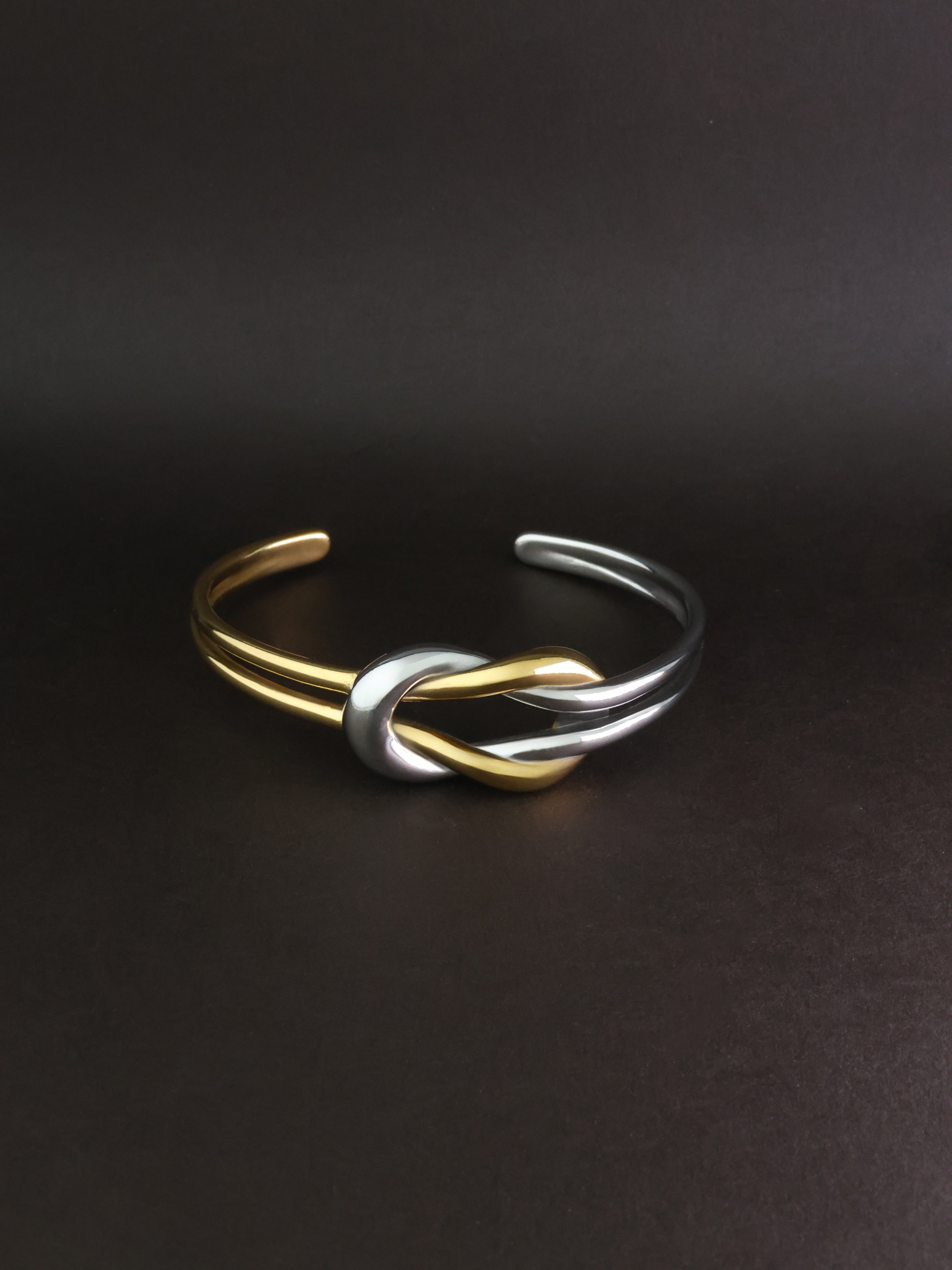 Zenith Twist Statement Bangle