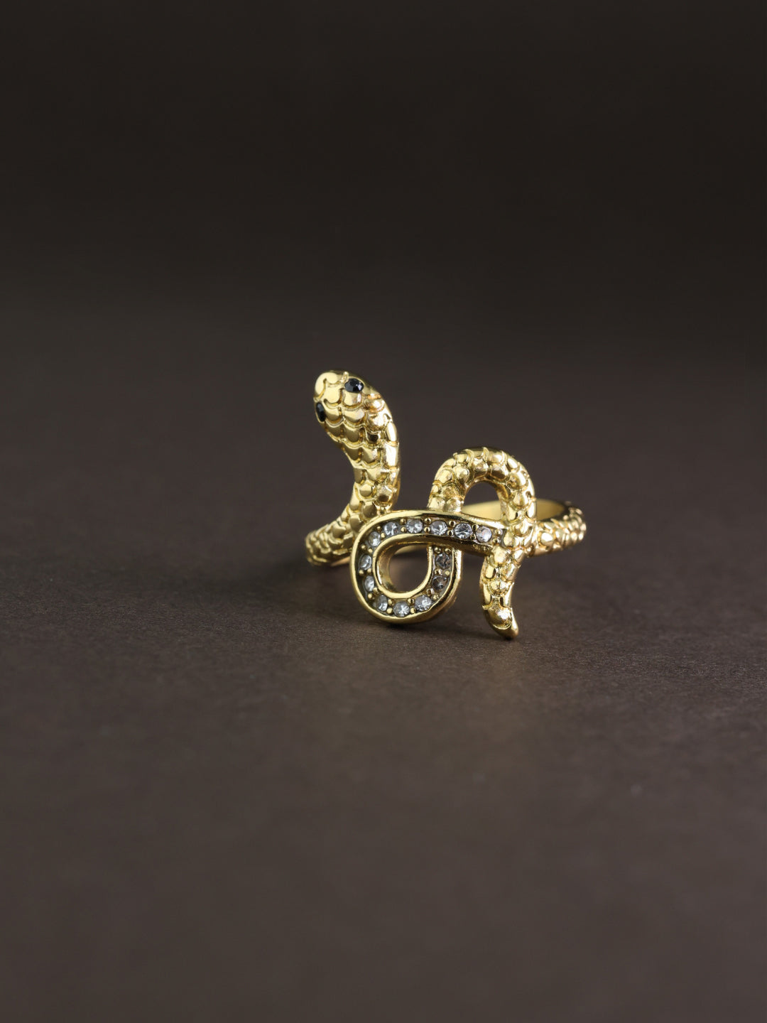 Snake Curve Ring