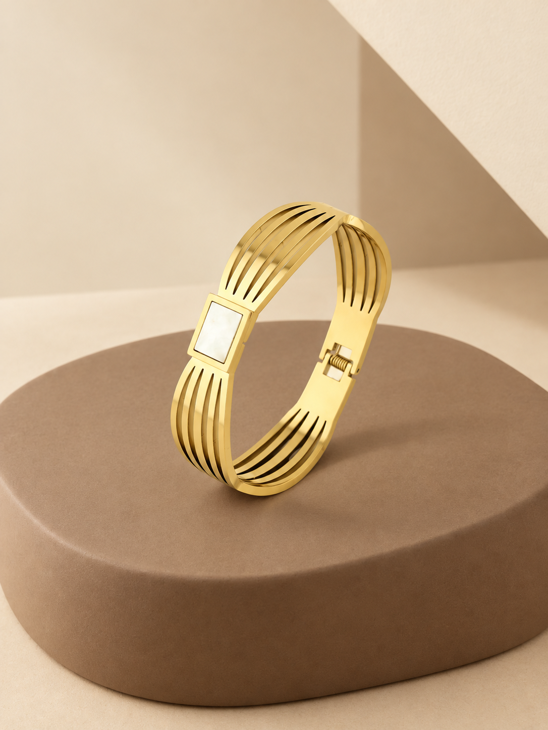 Signature Parallel Bangle