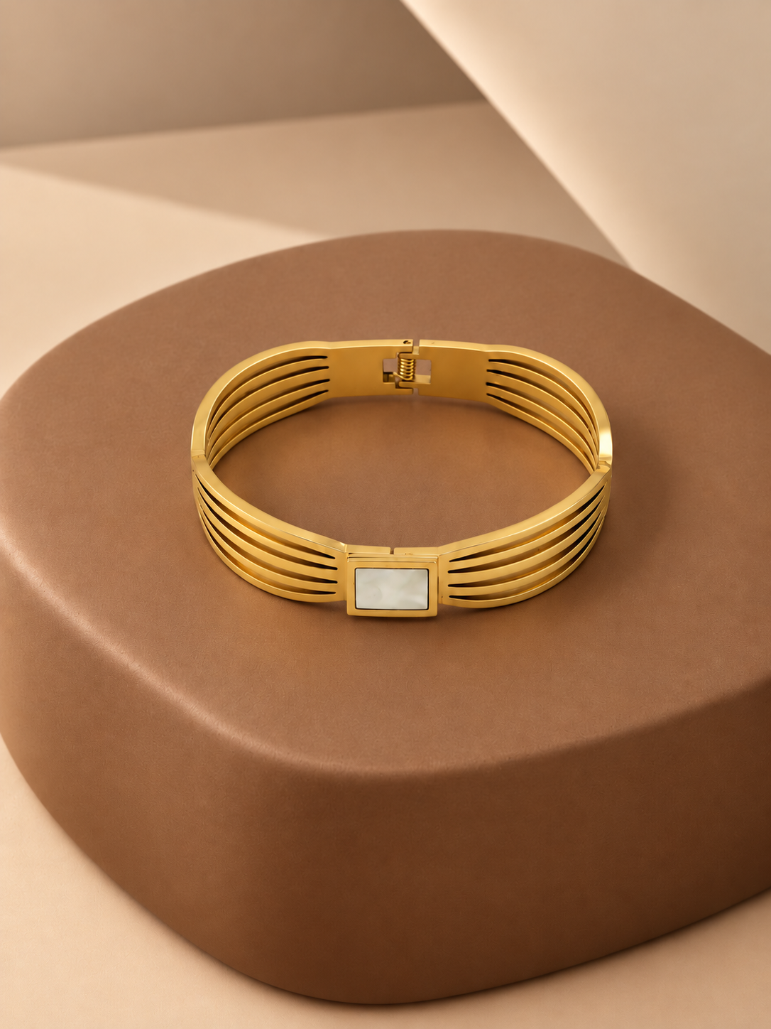 Signature Parallel Bangle