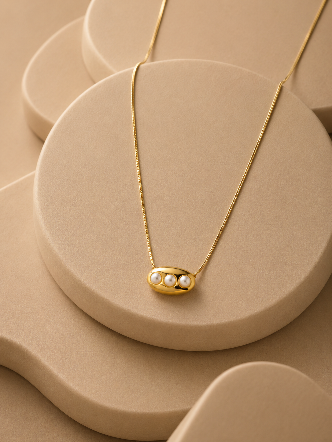 Three Pearl Pendant Necklace