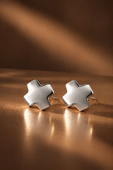 Nova Studs