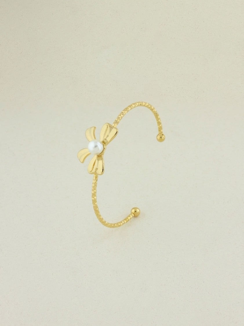 Pearl Blossom Bangle