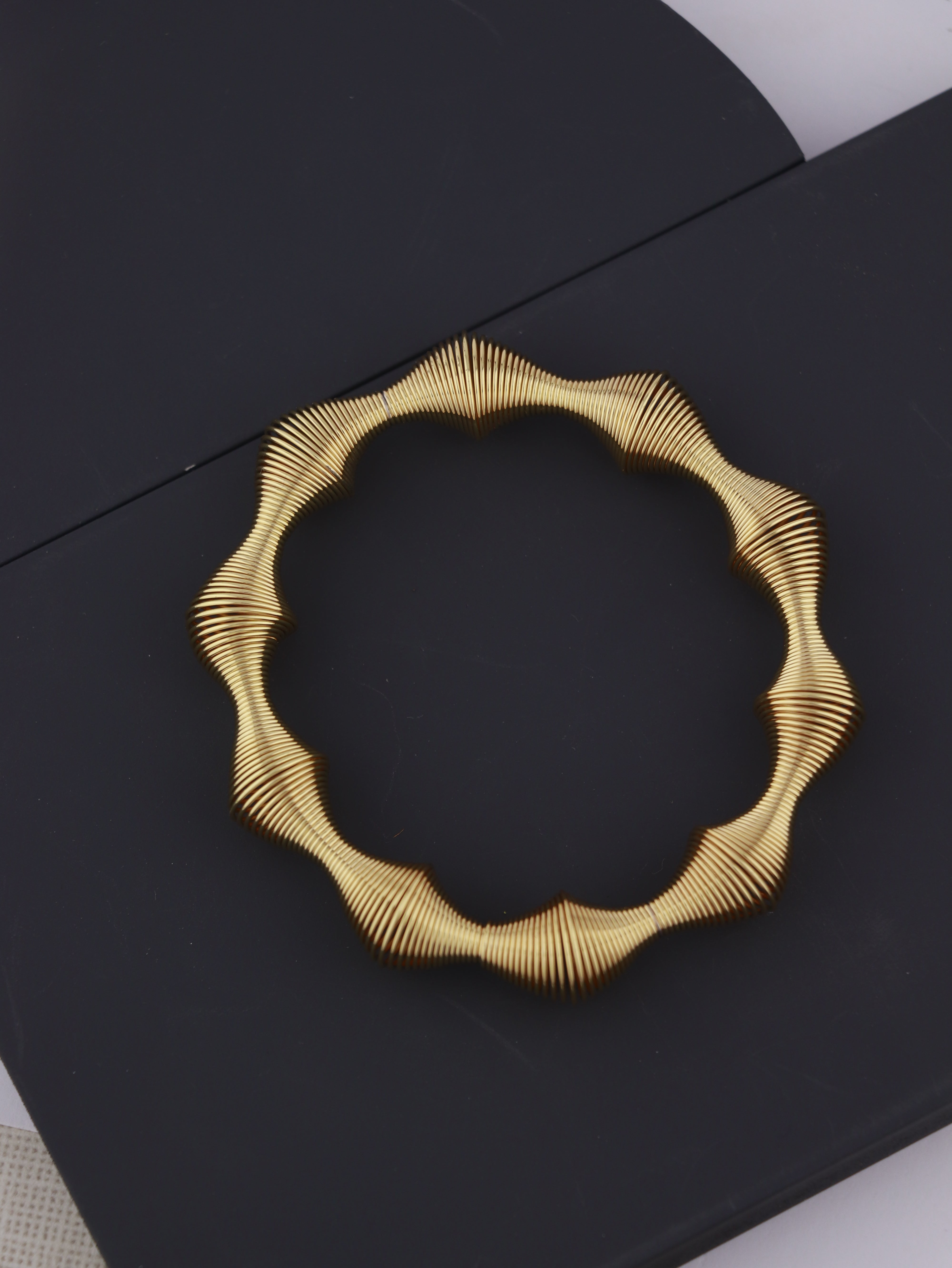 Gold Plated Gilded Veil Cuff Wavy Bangle for Women