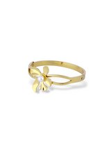Elegant Golden Flare Cuff Bangle