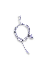 Elegant Gold Weave Chain Bracelet with Heart Charm