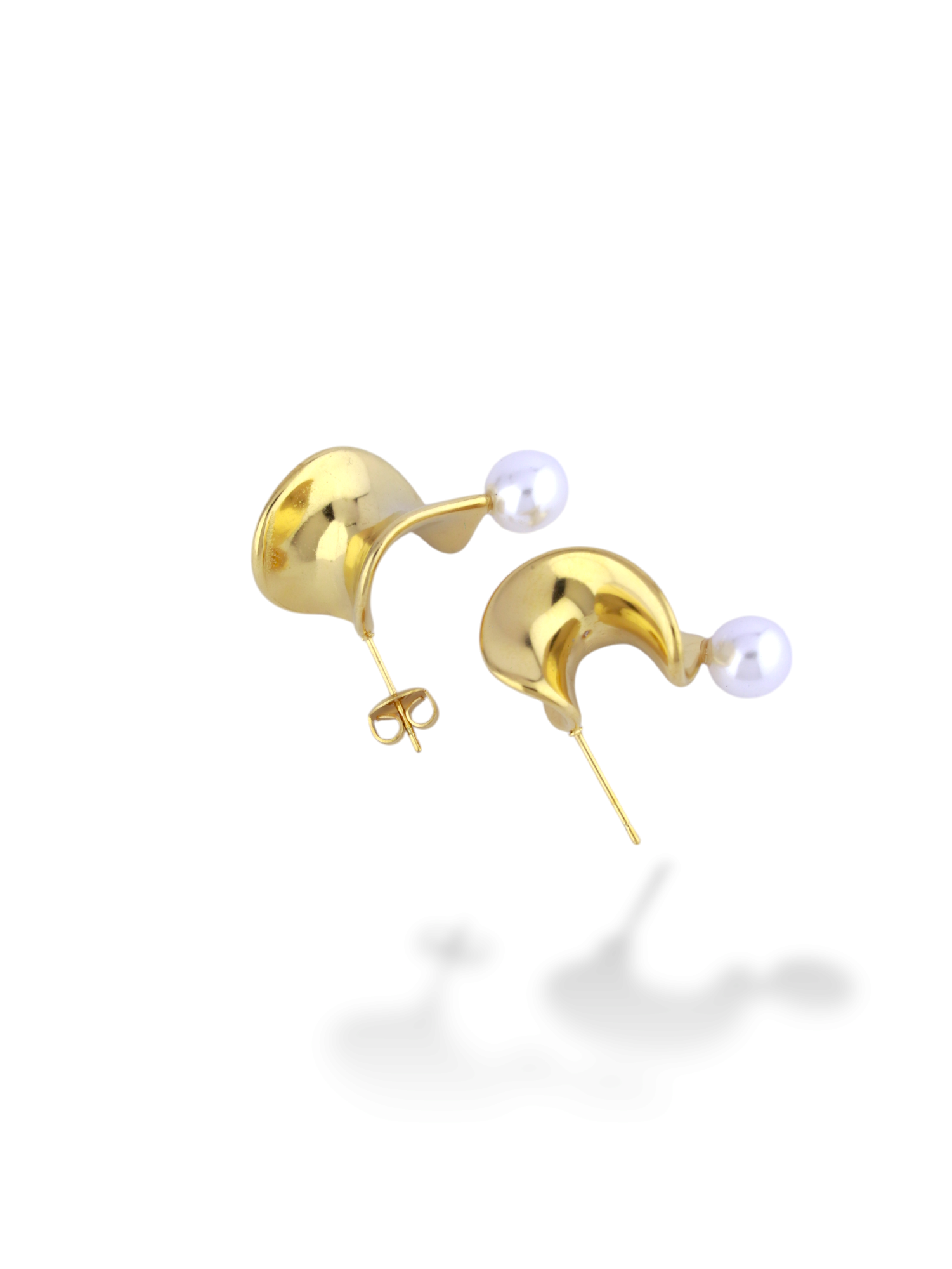 Twist Stud Earrings with Soft Curve and Pearl Accent