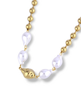 Tide Pearl Gold Bracelet with Elegant Bead Accents