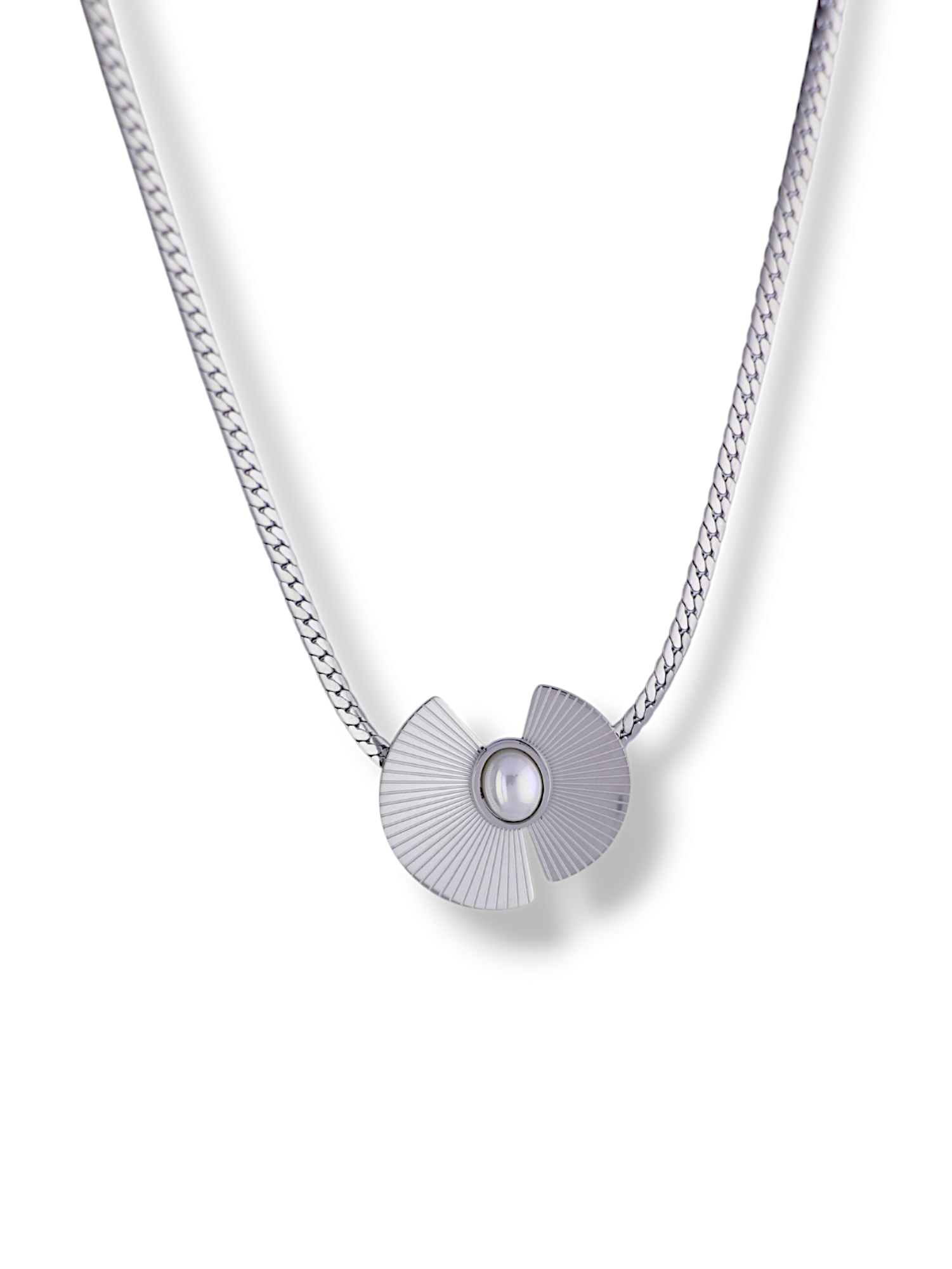 Fan Pearl Pendant Necklace