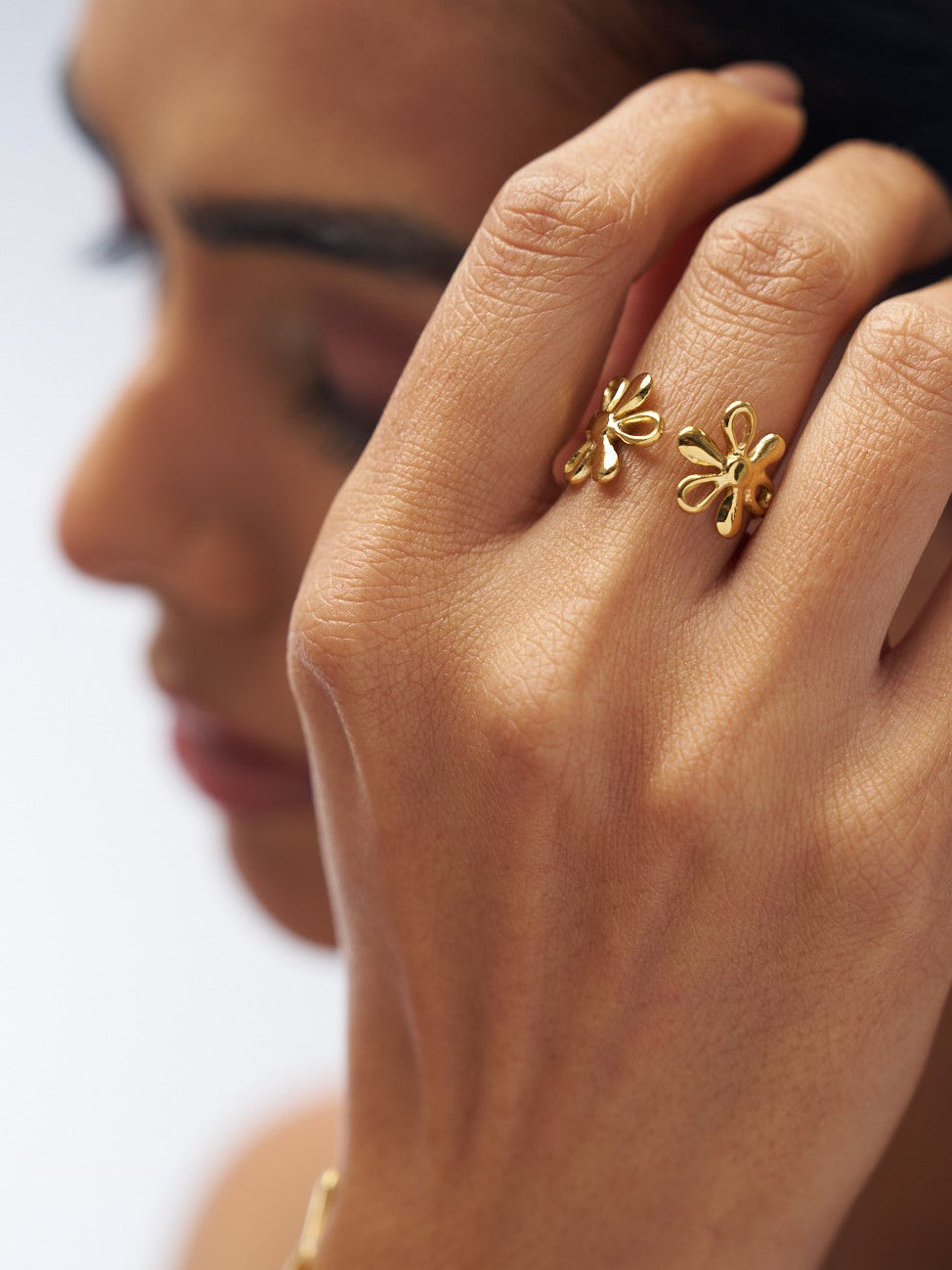 Soft Bloom Petal Open Ring