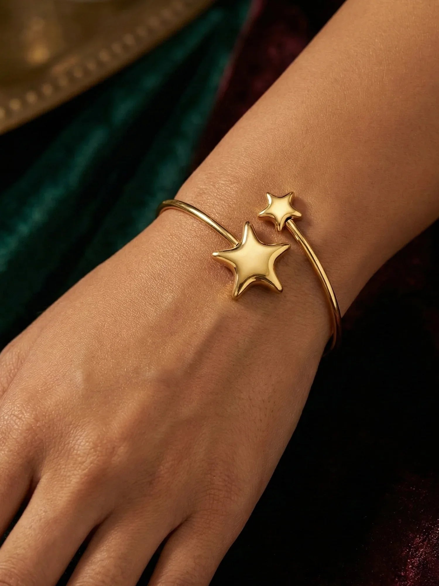 Elegant Starlit Loop Adjustable Bangle Twin Star Design - Doulaat