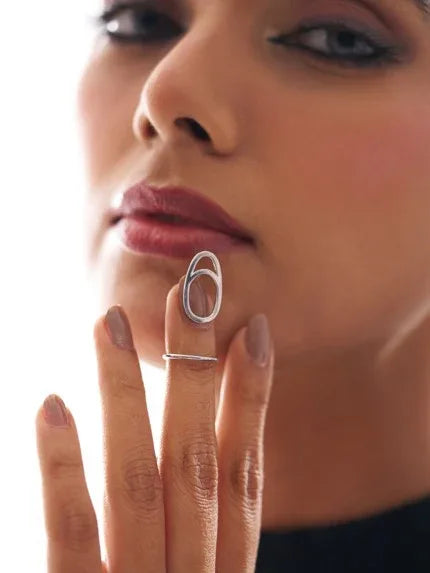 Abstract Loop Nailring - Doulaat