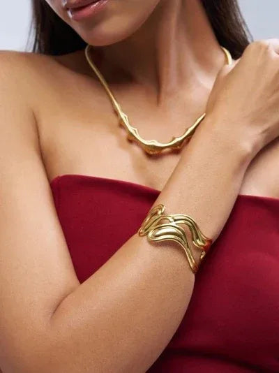 Silver Flow Wave Open Cuff Bracelet for Women - Doulaat