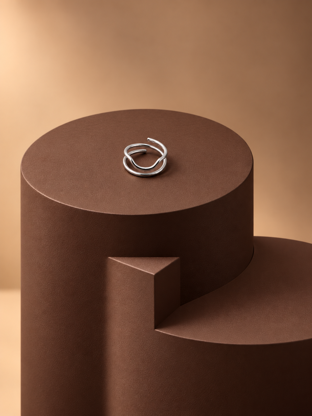 Wavy Intertwined Nailring