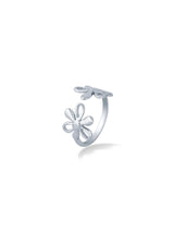 Soft Bloom Petal Open Ring