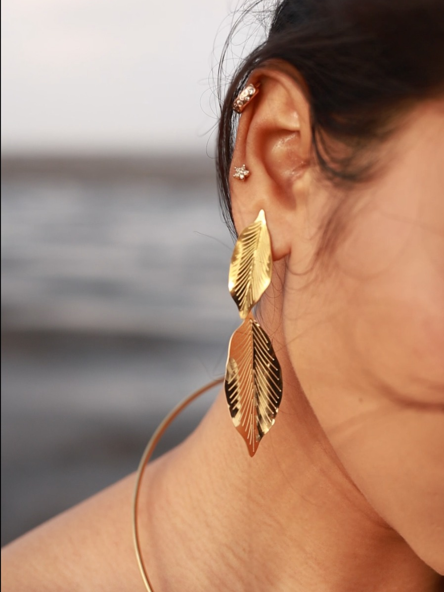 Leaf collar necklace with earrings set