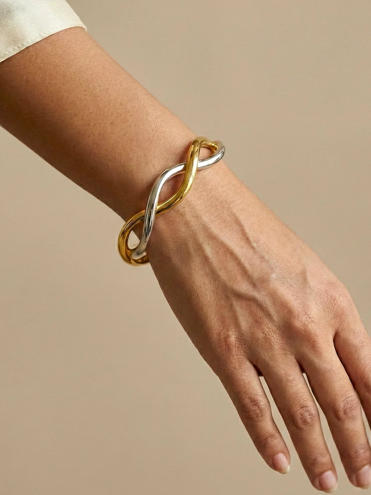 Elegant Lariat Loop Cuff with Gold and Silver Twists - Doulaat