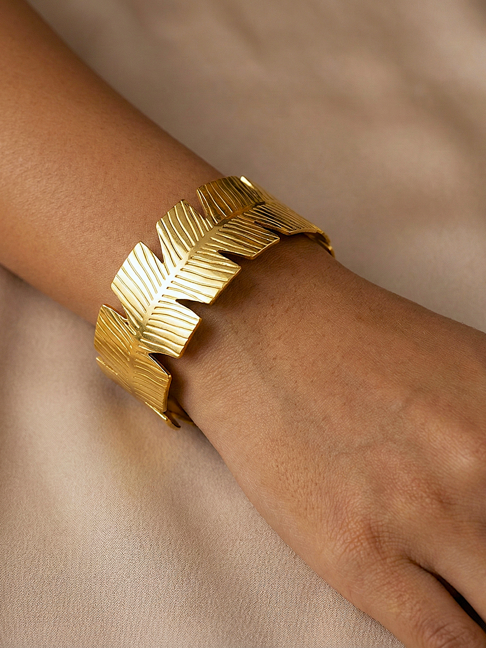 Fernshadow Gold Leaf Cuff Bangle for Women