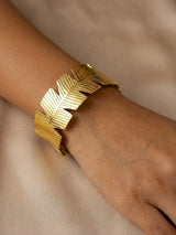 Fernshadow Gold Leaf Cuff Bangle for Women - Doulaat