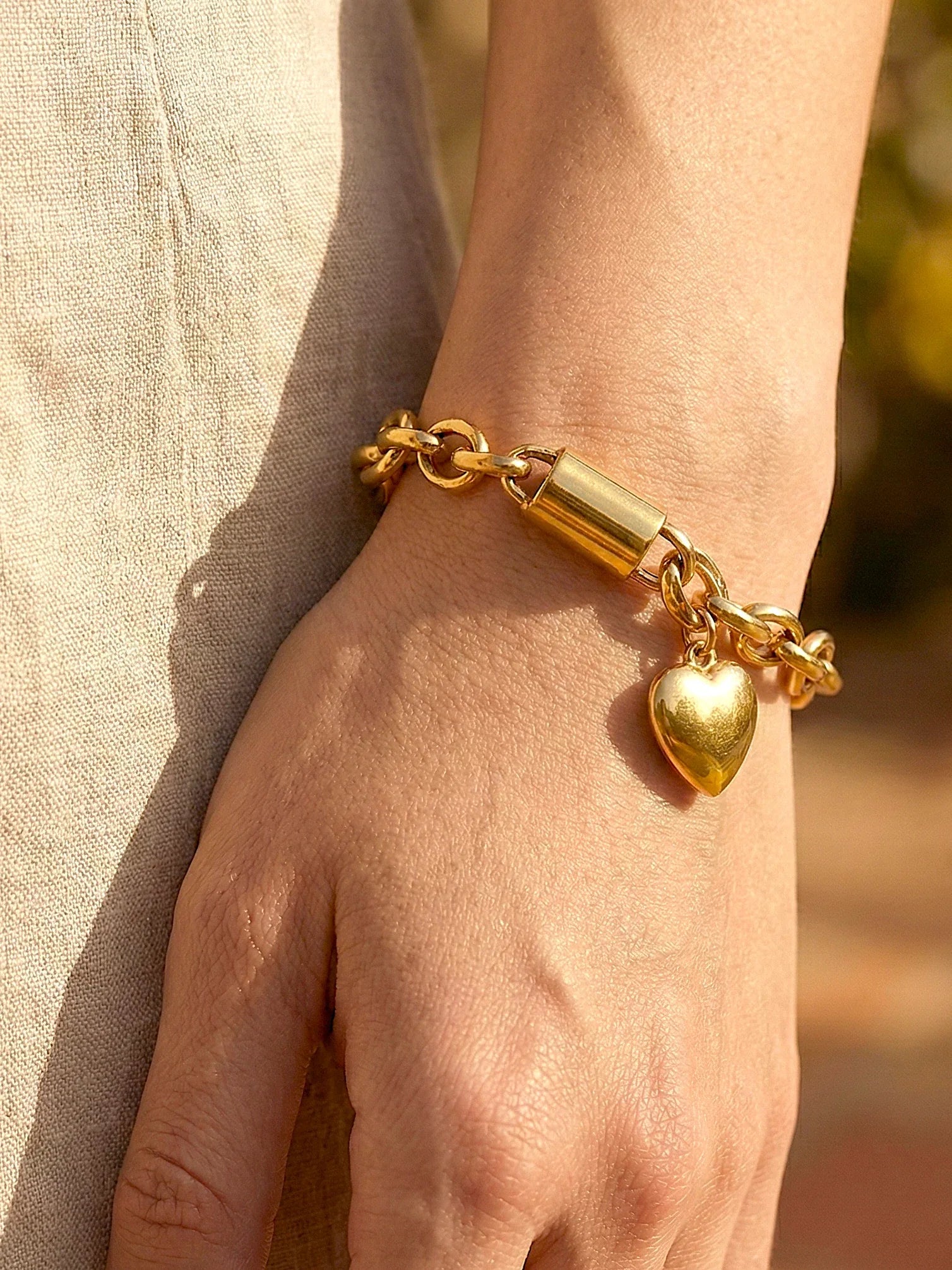 Elegant Gold Weave Chain Bracelet with Heart Charm - Doulaat