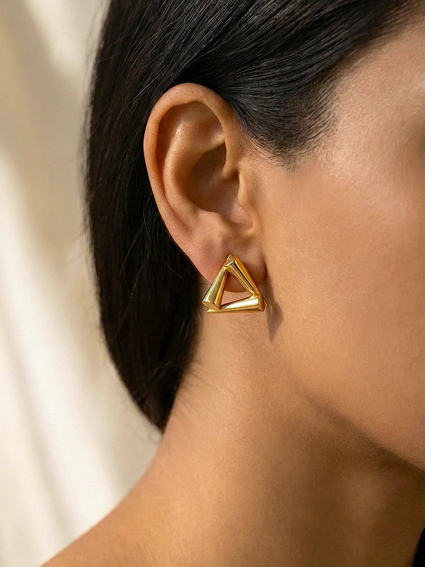 Unique Gold Geometric Triangle Stud Earrings - Doulaat
