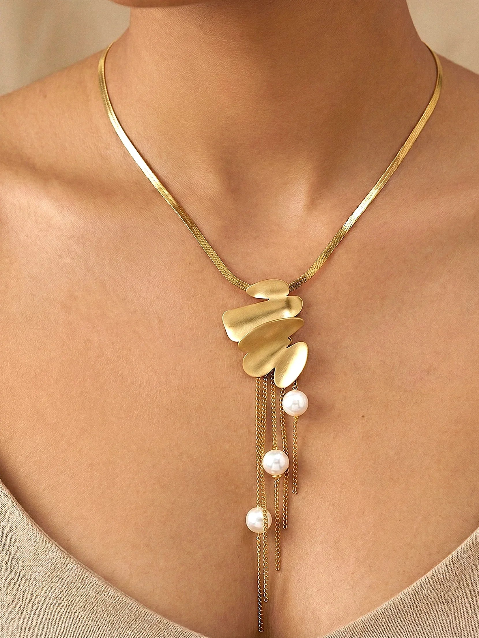 Abstract Layered Pearl Drop Pendant Necklace - Doulaat