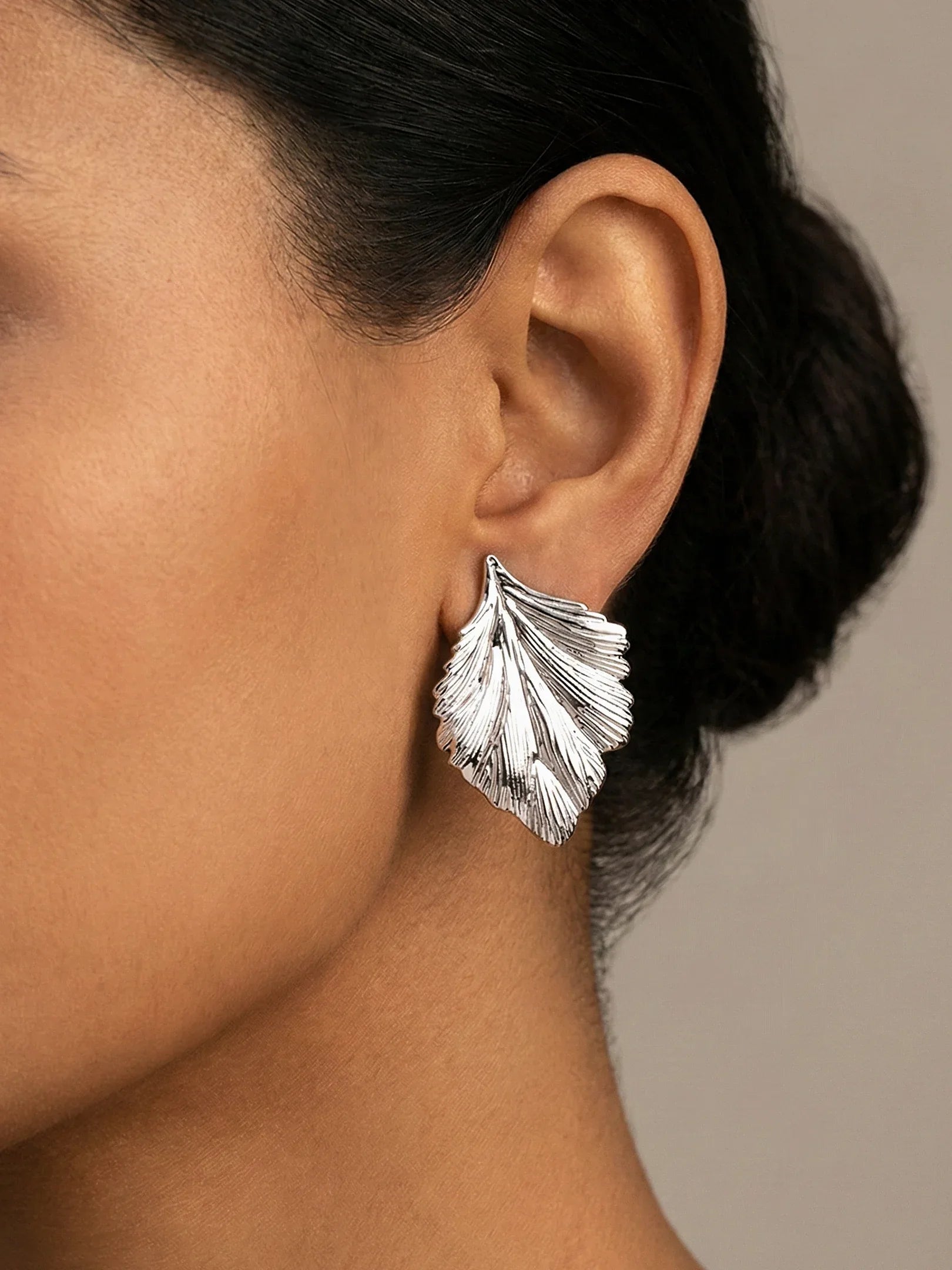 Leaf Shaped Statement Earrings - Doulaat